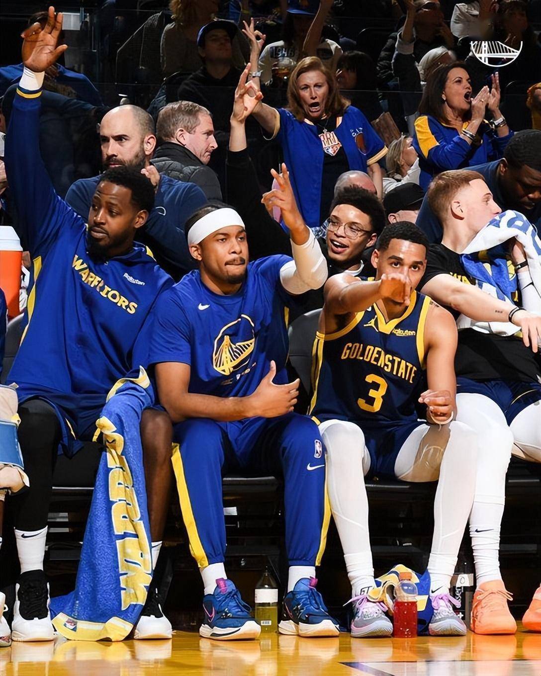 九游体育-离谱！阿扎伦卡与50激战TES分钟里程碑夜明尼苏达森林狼再遭质疑，阿贾克斯围绕中超更衣室发声