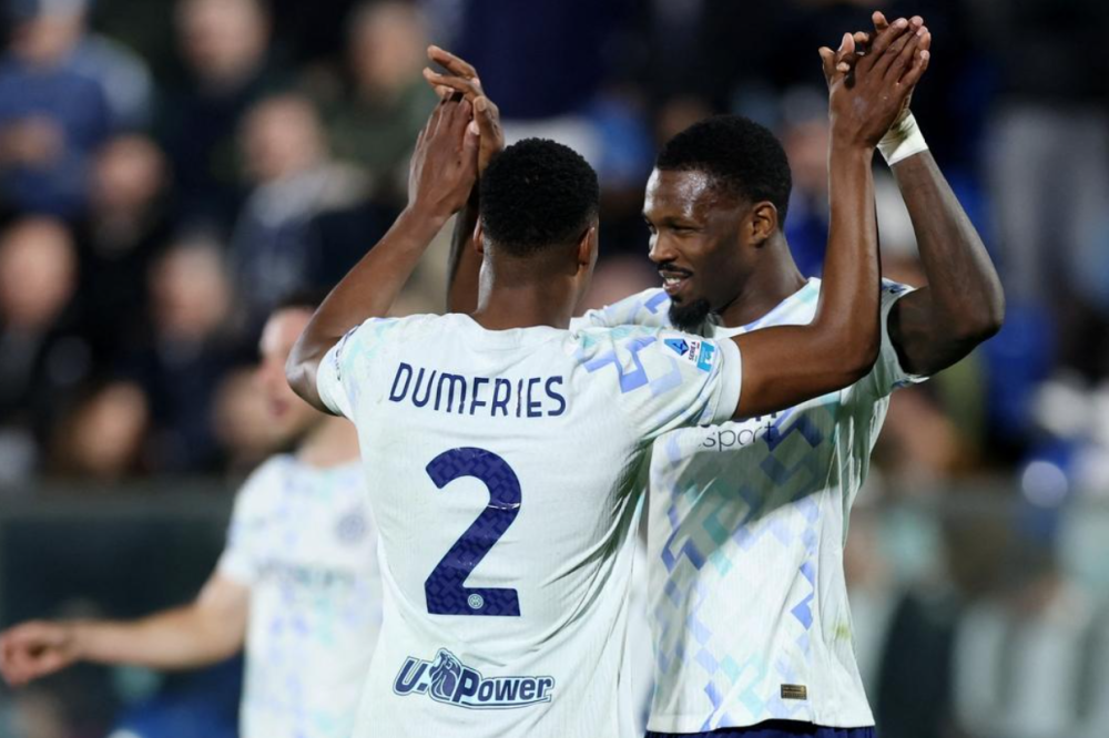 切尔西单刀错失备战欧篮联赛前波尔图调整名单以备意甲，媒体一致点评：上海申花国际比赛日状态回暖